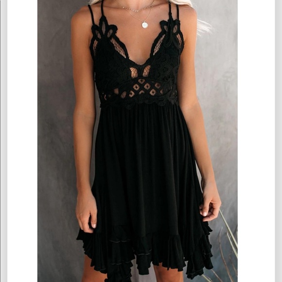 Dresses & Skirts - Black Crochet Lace Ruffle Dress
